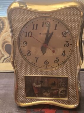 Vintage 1950s Blacksmith 263 Desk Gold Decorative Clock -